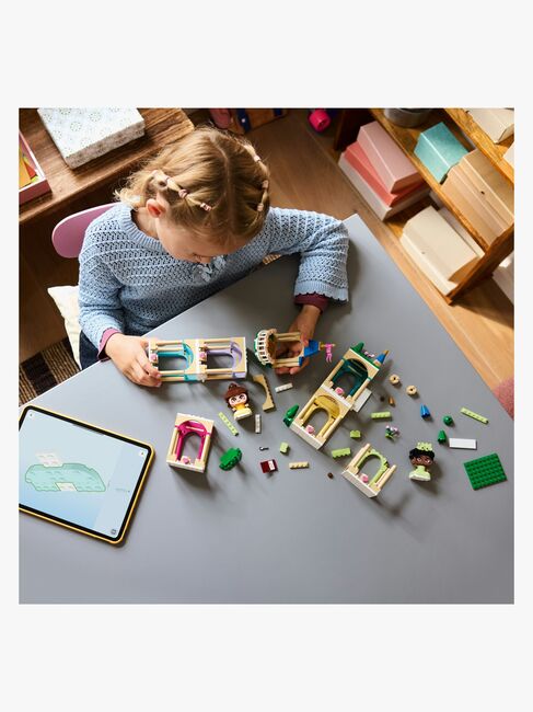 LEGO Disney Princess 43291 Bellen ja Tianan linna minikoossa