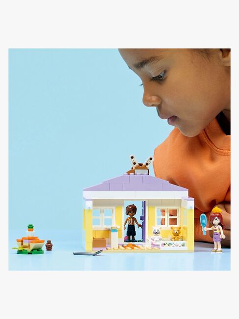 LEGO Friends 42679 Heartlake Cityn pupuhotelli