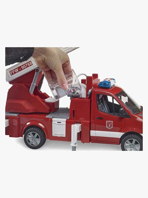 Bruder Mercedes-Benz Sprinter Paloauto