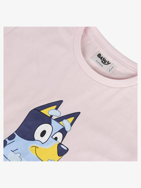 Bluey Pyjama, Vaaleanpunainen