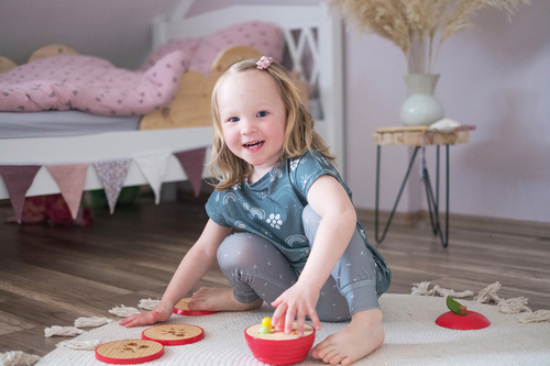 Small Foot Muotolaatikko Omena + Ilmeet