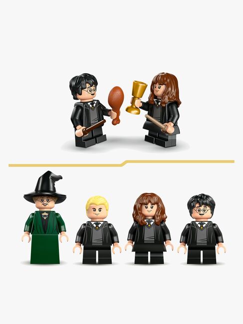 LEGO Harry Potter 76460 Tylypahkan linna: Lajitteluhattuseremonia