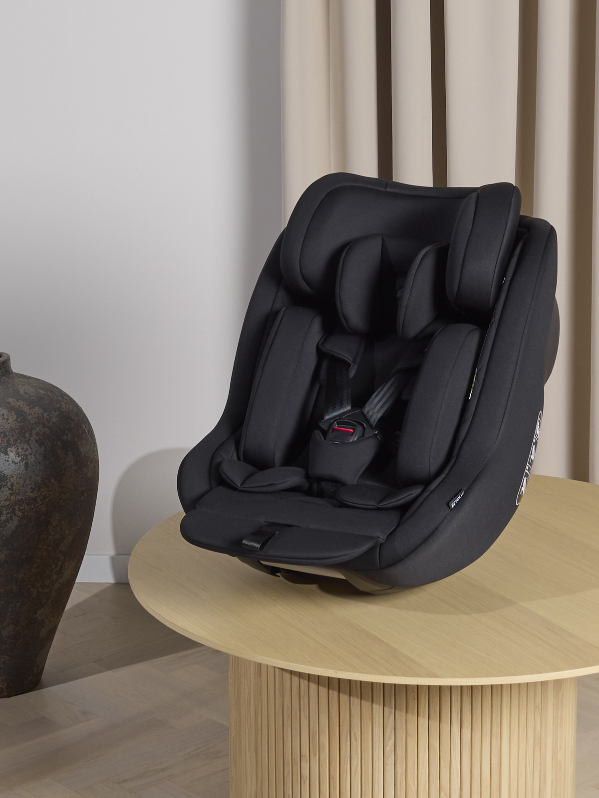 Beemoo Revolve i-Size Turvaistuin, Black Stone