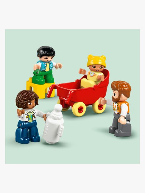 LEGO DUPLO Town 10470 Nykyaikainen omakotitalo ja hahmot 3in1