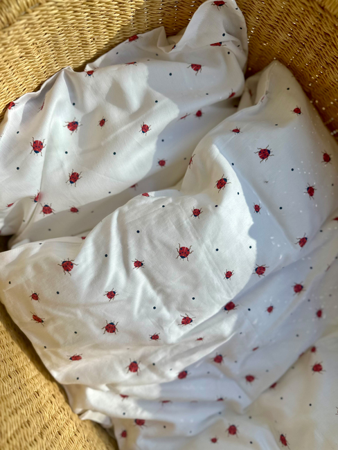 Vanilla Copenhagen Pussilakanasetti Junior 100x130, Lady Lovebug