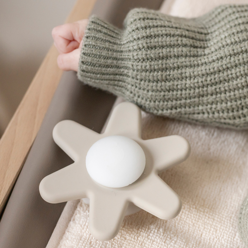 Nattou Soft Silicone Spinneri + Imukuppi, Clay