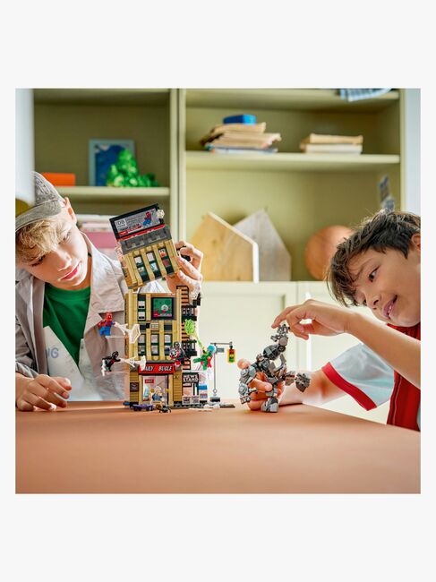 LEGO Super Heroes 76342 Spider-Man vastaan Mysterio: Daily Bugle
