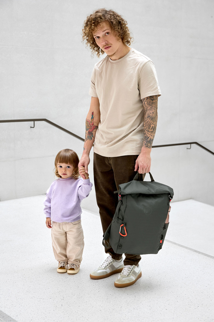 Lässig Outdoor Hoitolaukku Reppu + Roll-top-avaus, Dark Olive