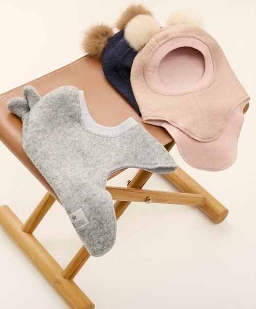 Huttelihut Kypärämyssy Merinovilla + Tupsut, Dark Navy