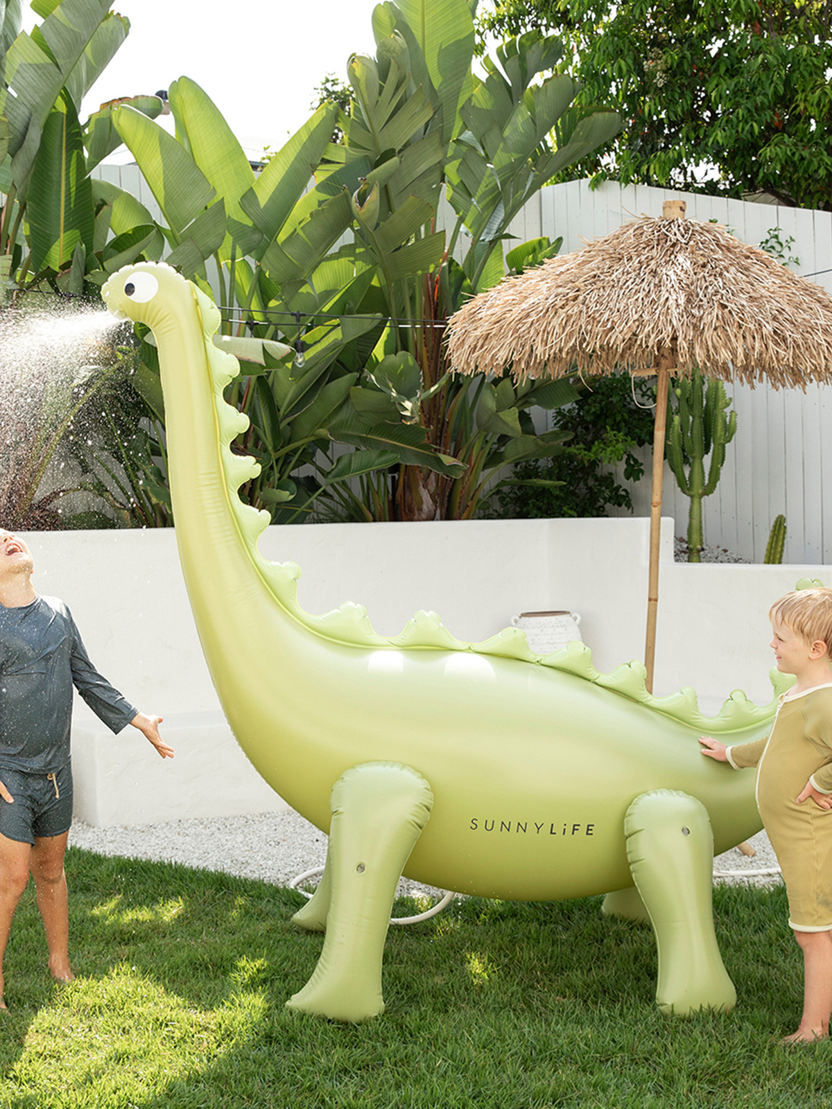 SUNNYLiFE Giant Dino  Puhallettava Sadetin, Into The Wild Khaki