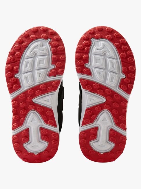 Reima Ekana Lenkkarit, Black