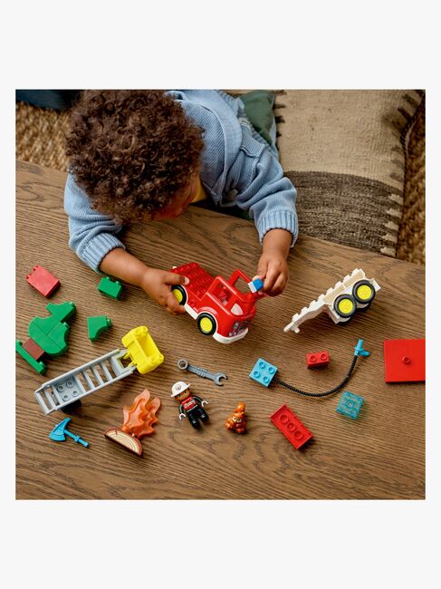 LEGO DUPLO Town 10473 Paloauto, paloletku ja pelastaja