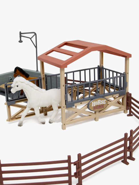 Cloudberry Castle Sunny Ranch Hevostila